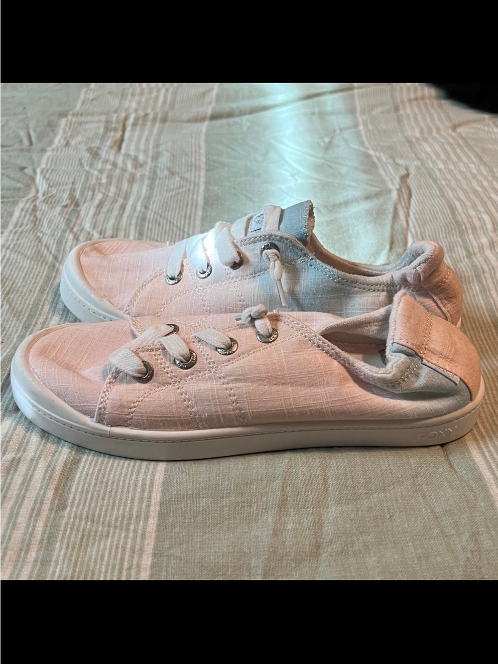 Roxy Light Pink Low-Top Lace-Up Kids Sneakers - Picture 3 of 6